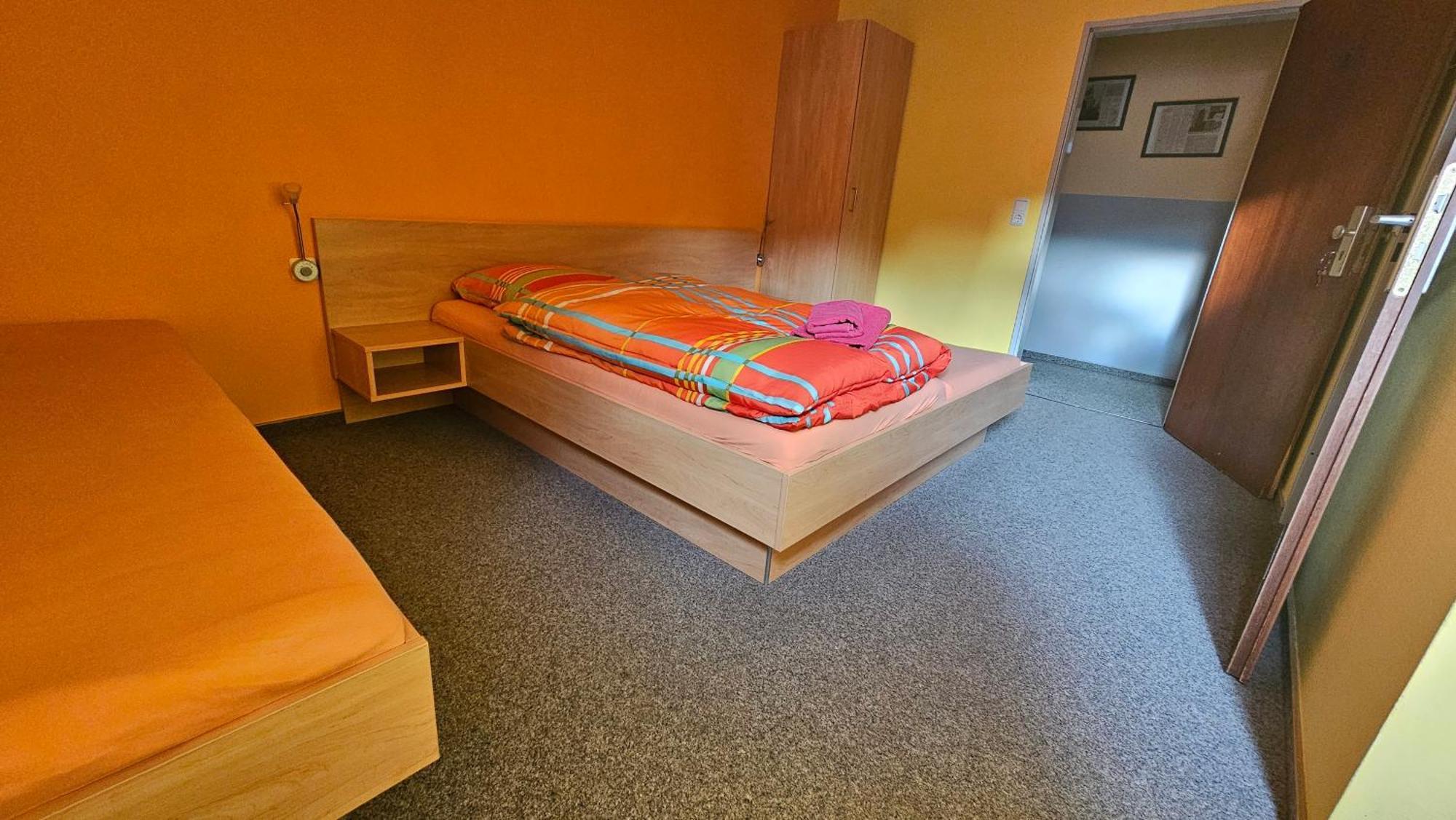 Hotel Kenner Treff Esterno foto