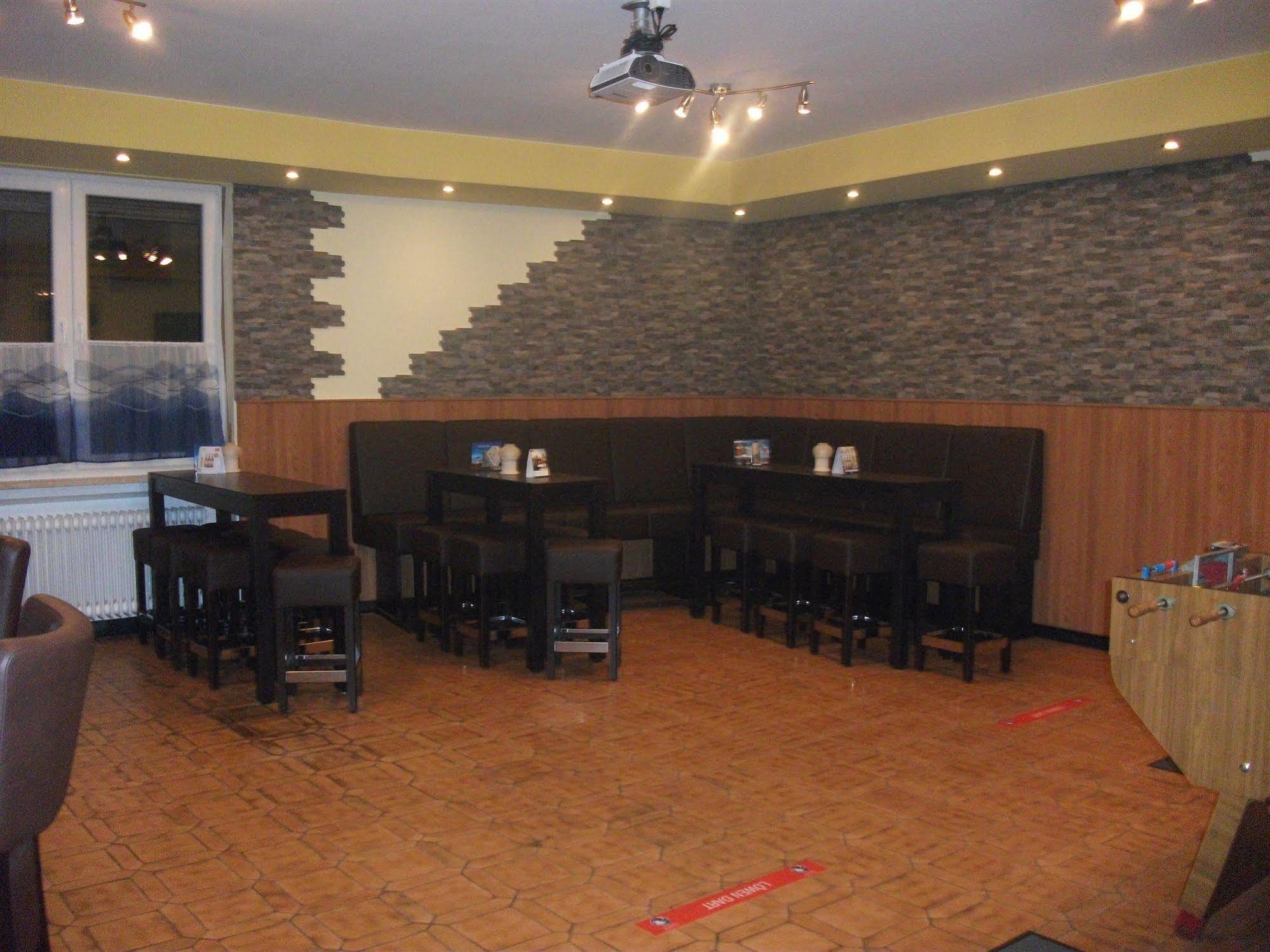 Hotel Kenner Treff Esterno foto